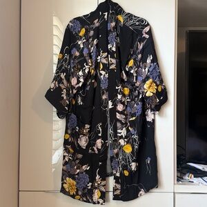 Floral Kimono size: XS/S